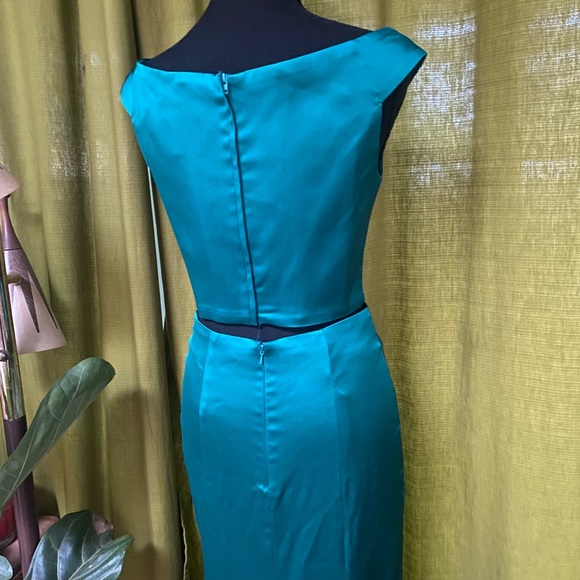Sherry Hill Emerald Green Two Piece Dress